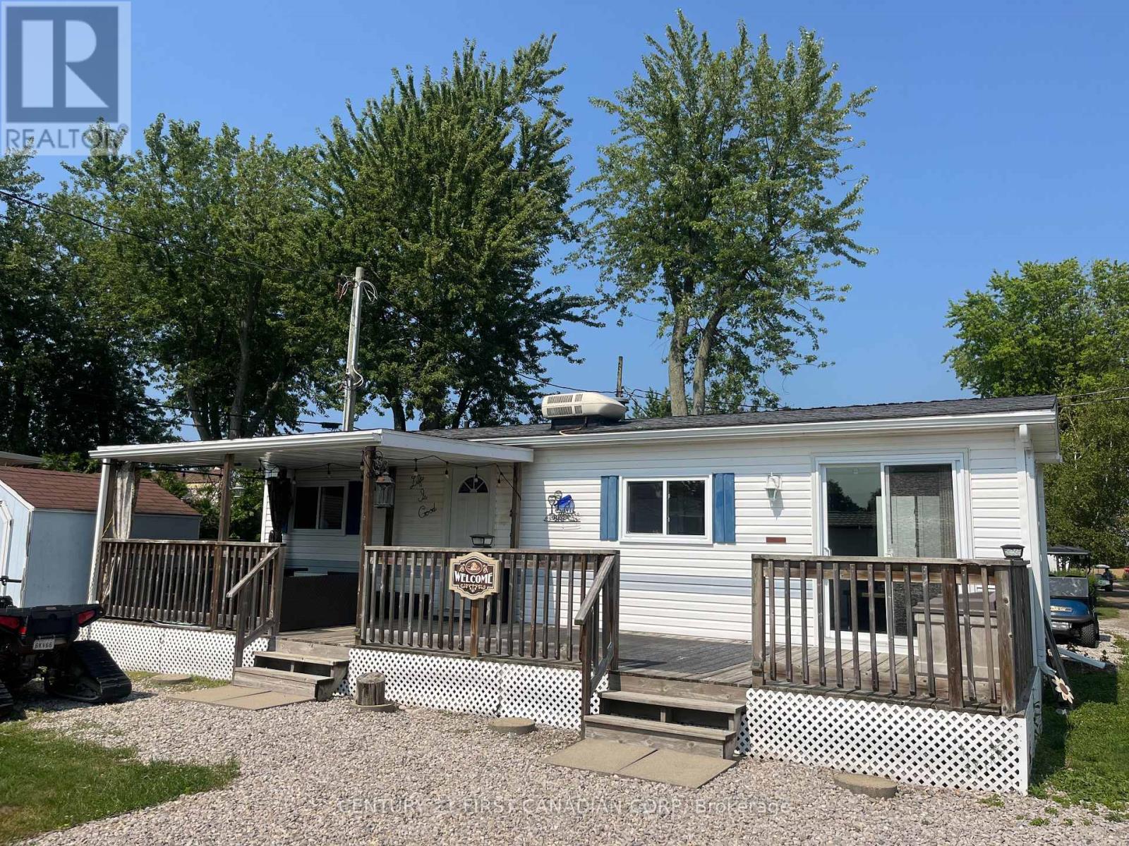 13 St Lucia Ln, Bluewater, ON N0M 1N0