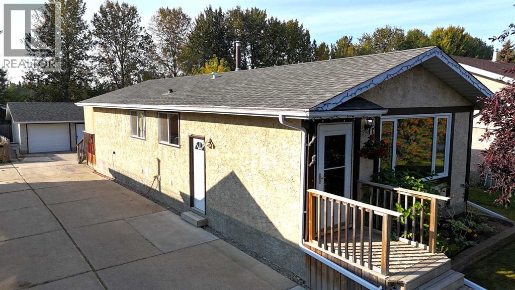 9 Avenue Unit 5703, Edson, AB T7E 1J4