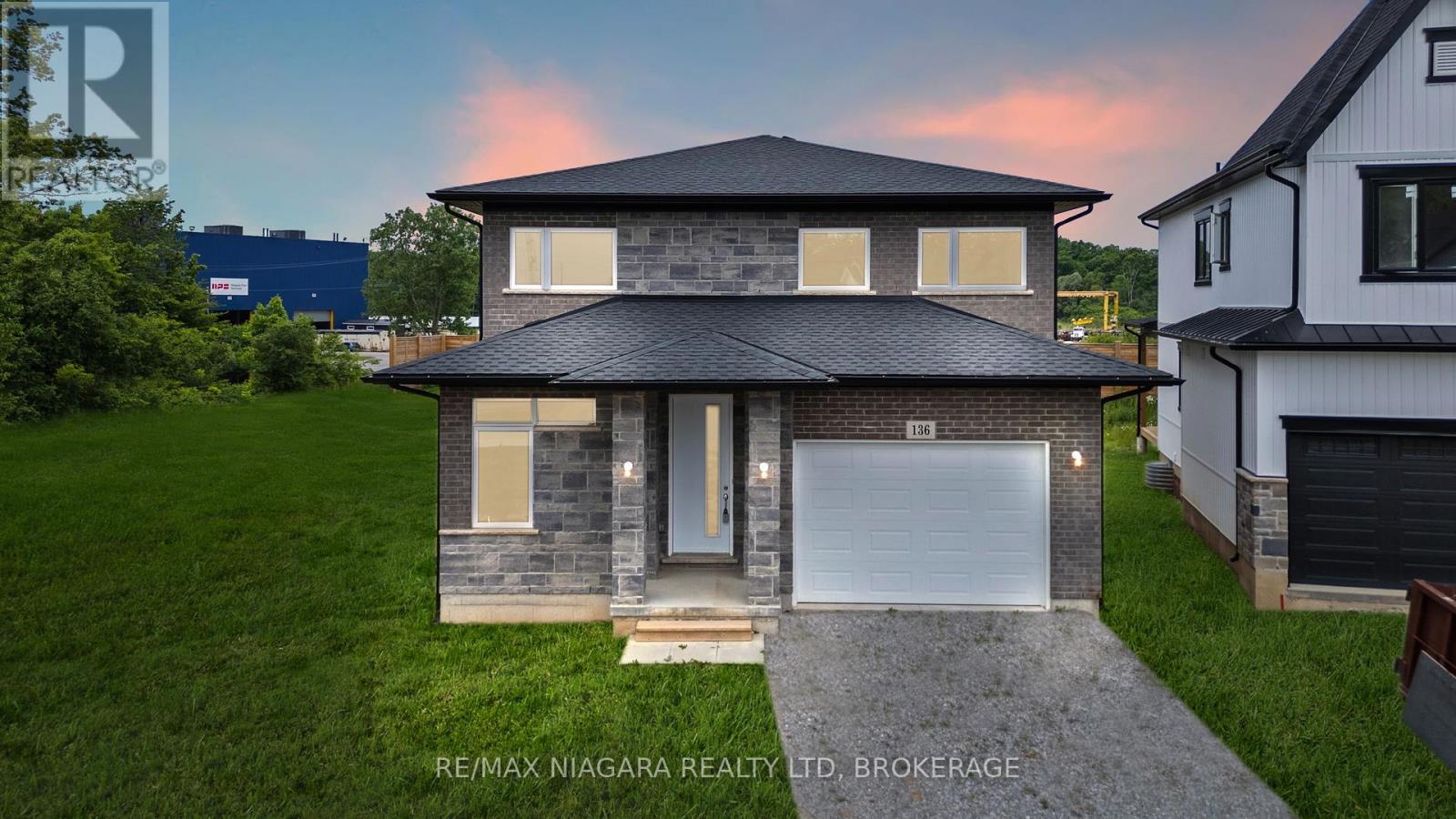 136 Hodgkins Ave, Thorold Allanburgthorold South, ON L2V 1M1