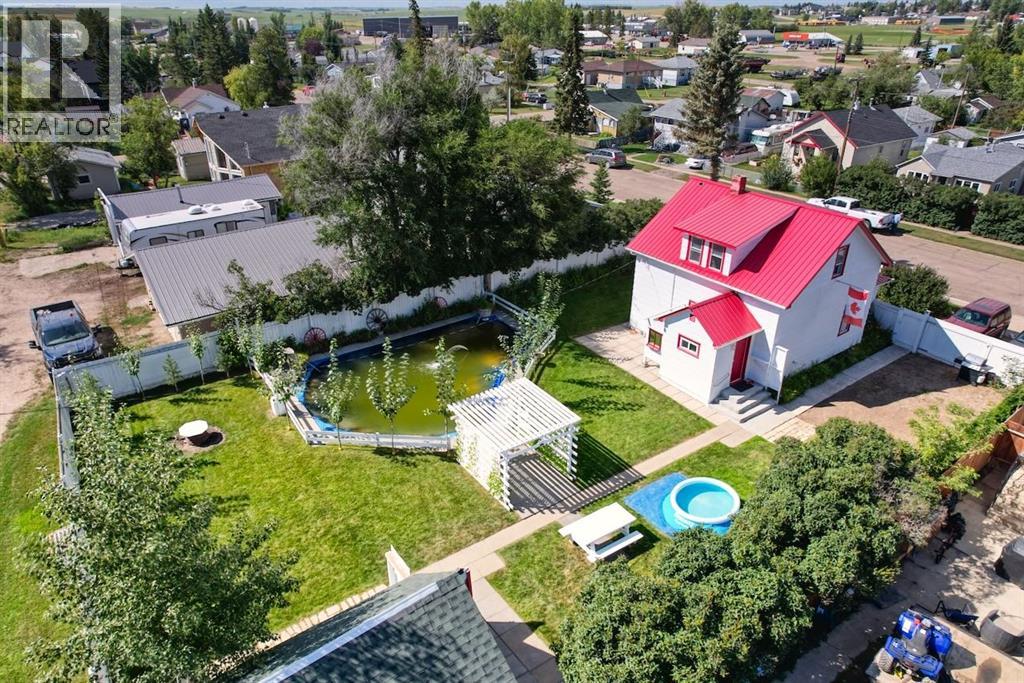 315 Devilder Ave E, Trochu, AB T0M 2C0