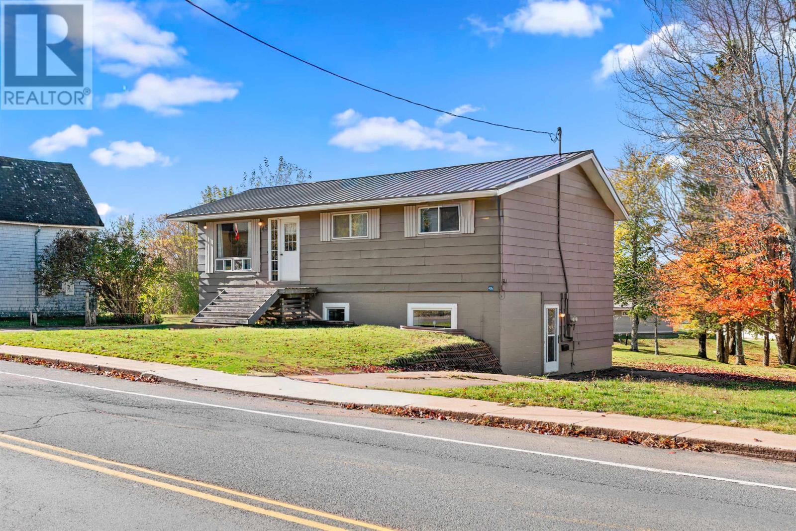 45 Woodleigh Dr, Kensington, PE C0B 1M0