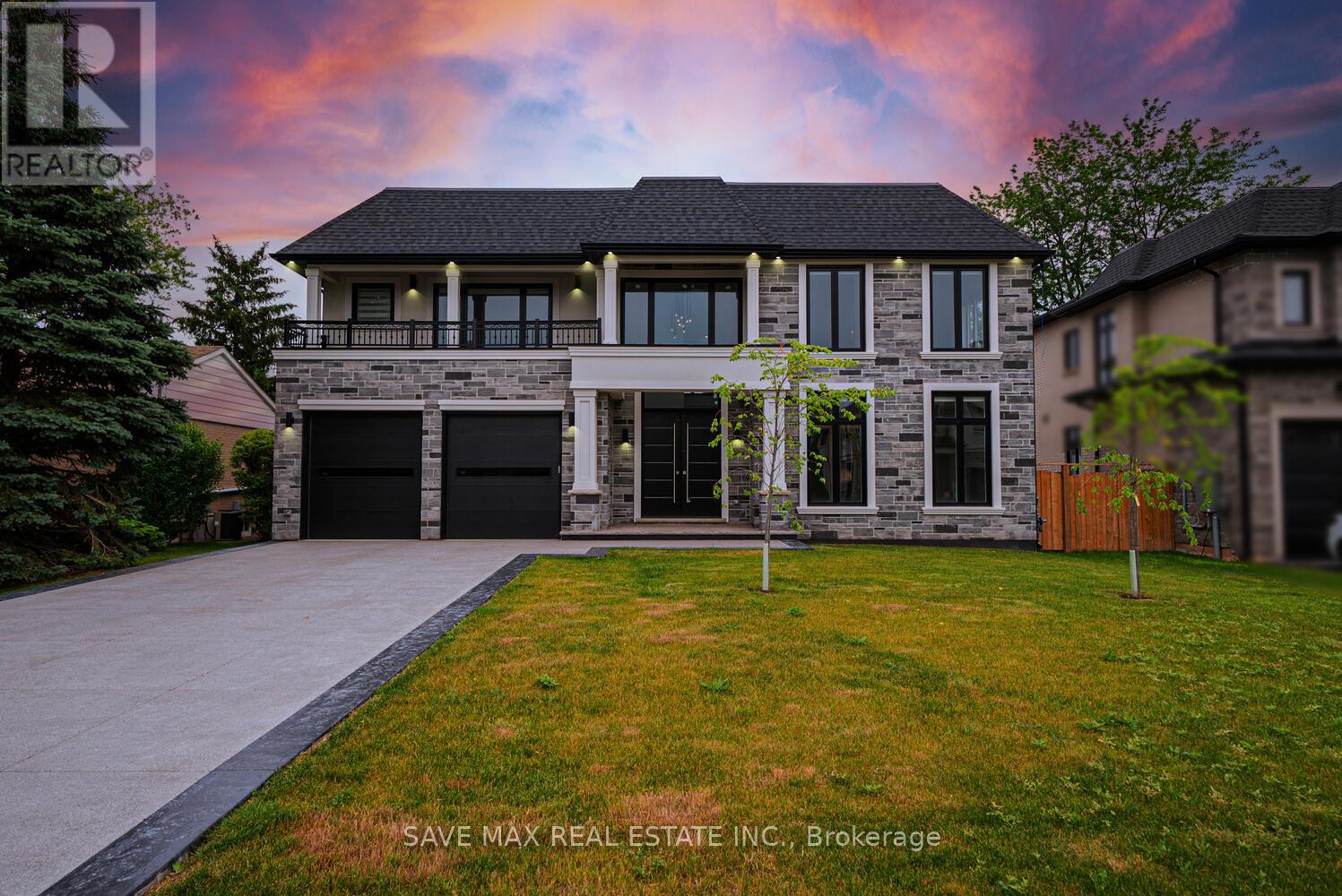 1510 Bridge Rd, Oakville, ON L6L 2E3