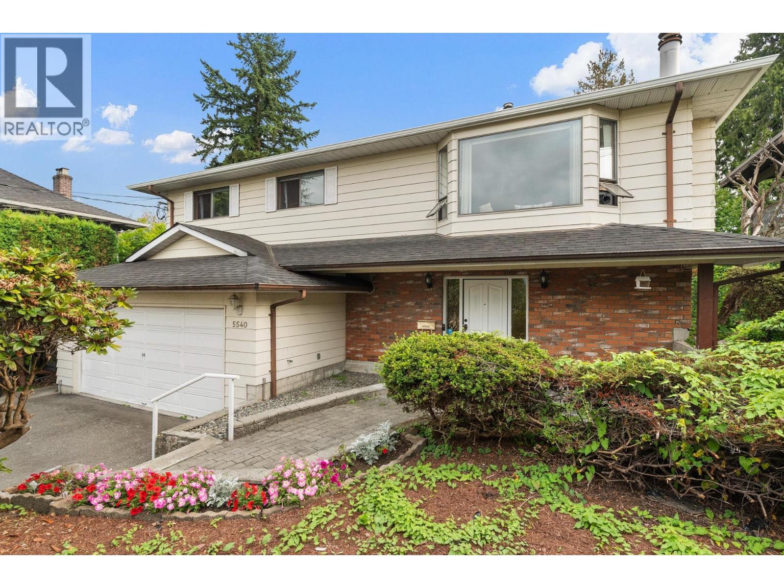 5540 Laurel St, Burnaby, BC V5G 1N2