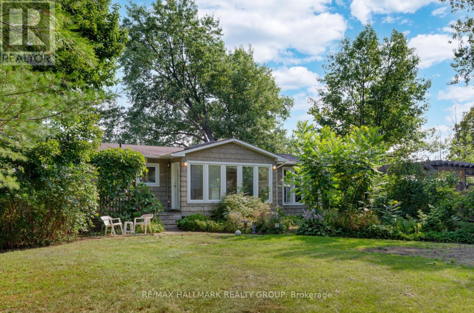 2860 Barlow Cres, Ottawa, ON K0A 1T0
