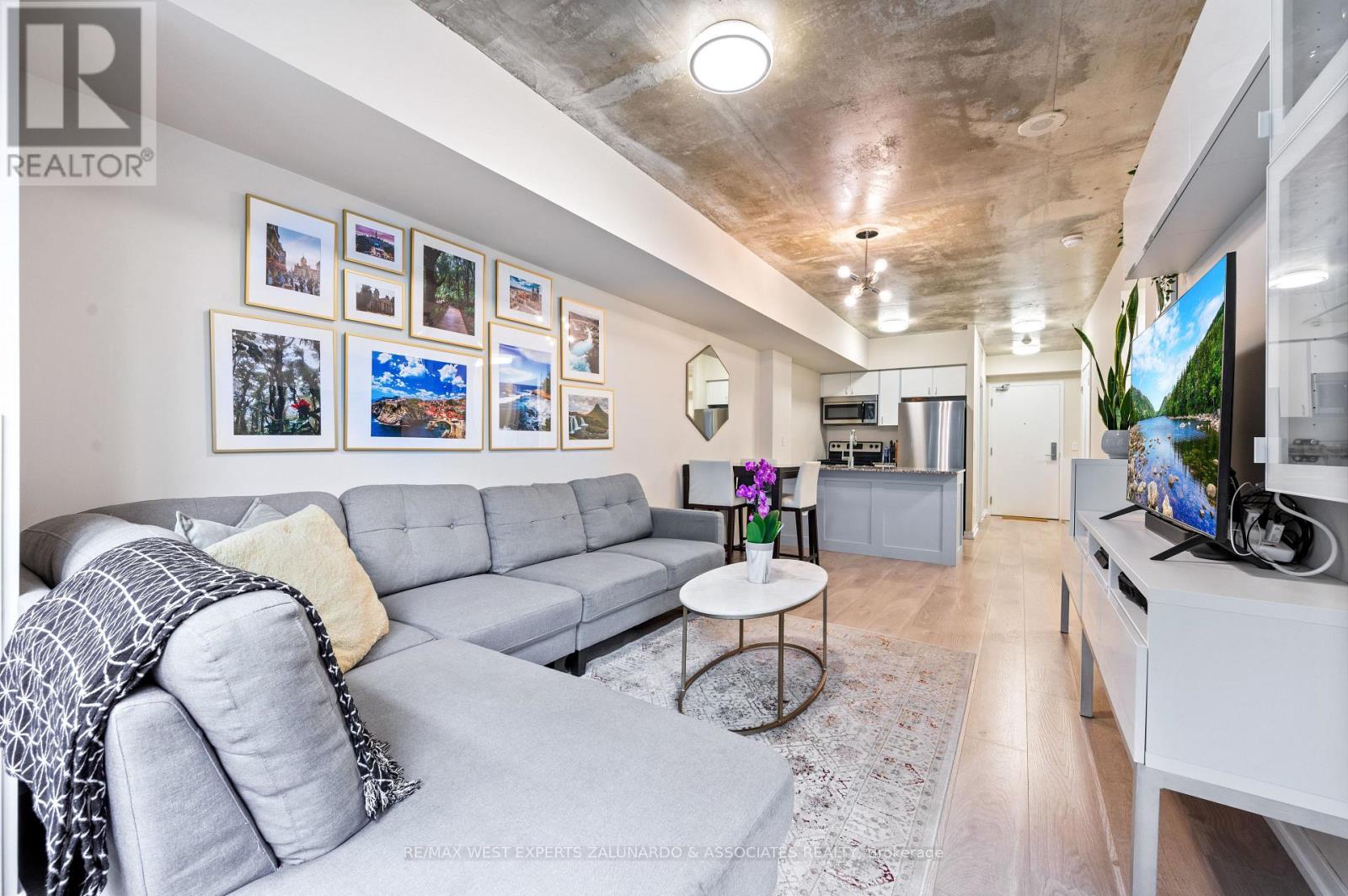 315 59 East Liberty St, Toronto, ON M6K 3R1