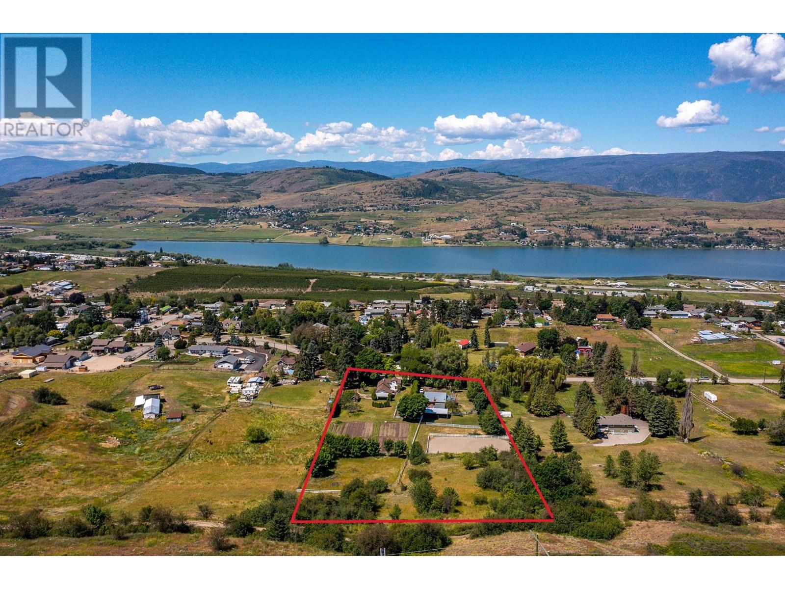 6775 La Rd, Vernon, BC V1B 3T1