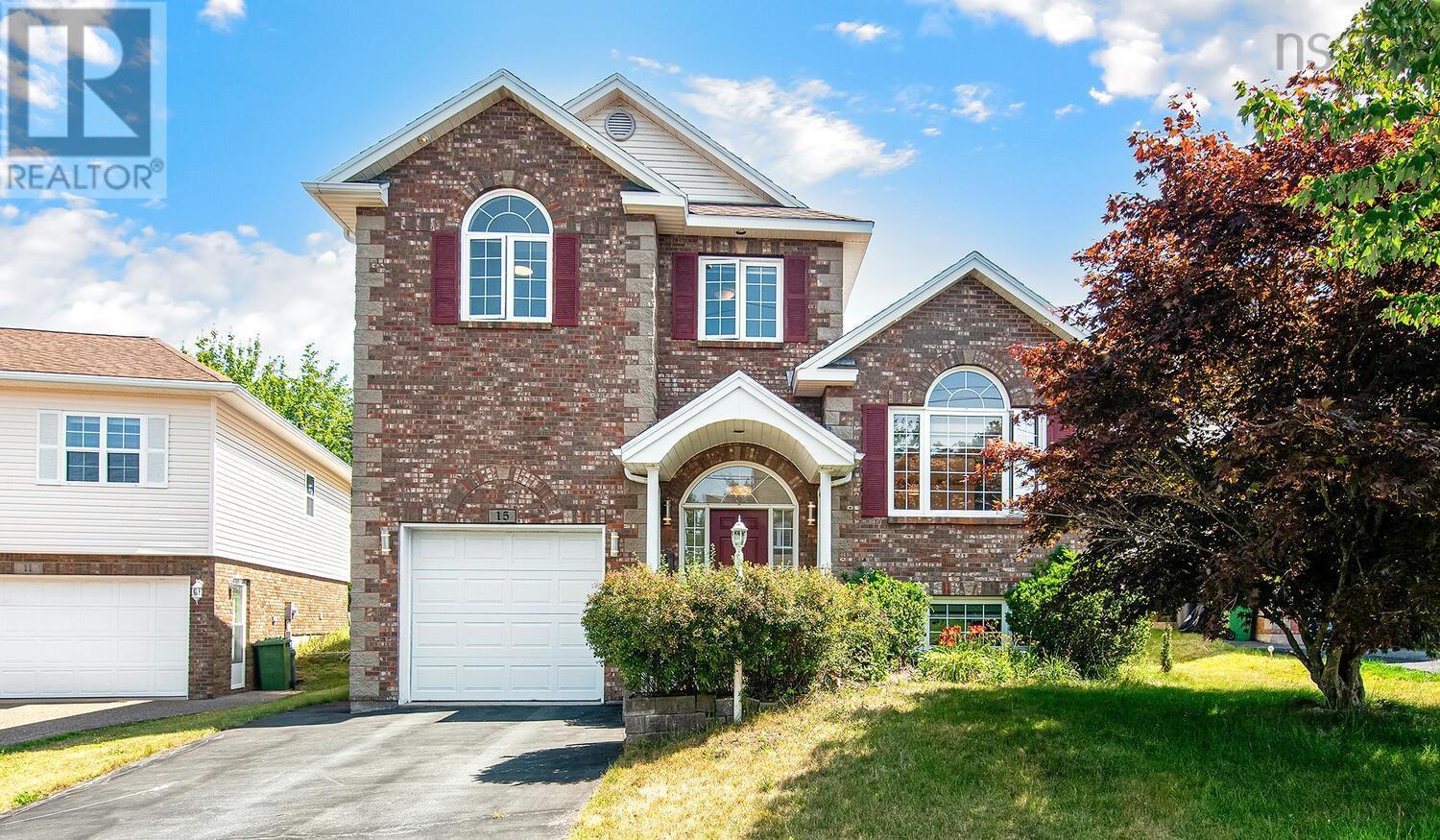15 Essex Ln, Halifax, NS B3S 1E3