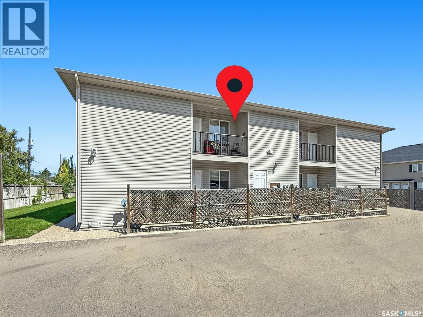 825 Gladstone Street E Unit 114, Swift Current, SK S9H 5P1