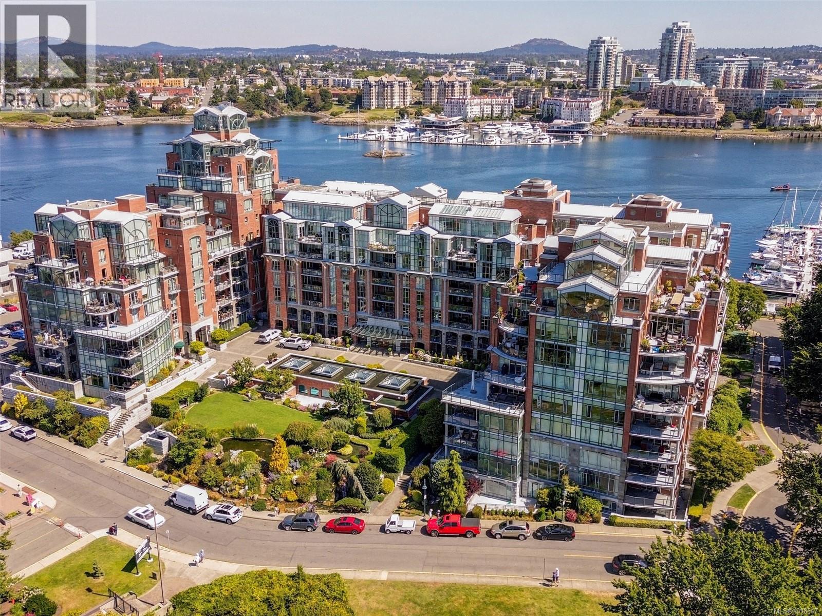 21 Dallas Rd Unit 14 Rd, Victoria, BC V9A 4Z9