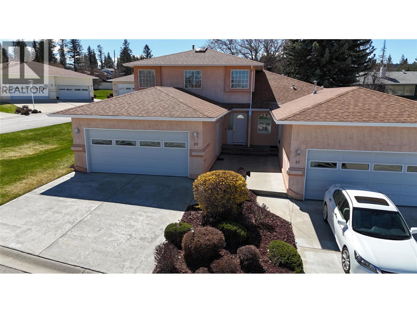617 27th Avenue S Unit 22, Cranbrook, BC V1C 6L1