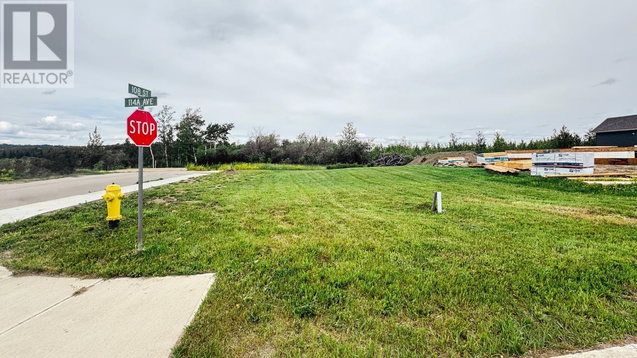 114a Avenue, Fort St. John, BC V1J 2X5
