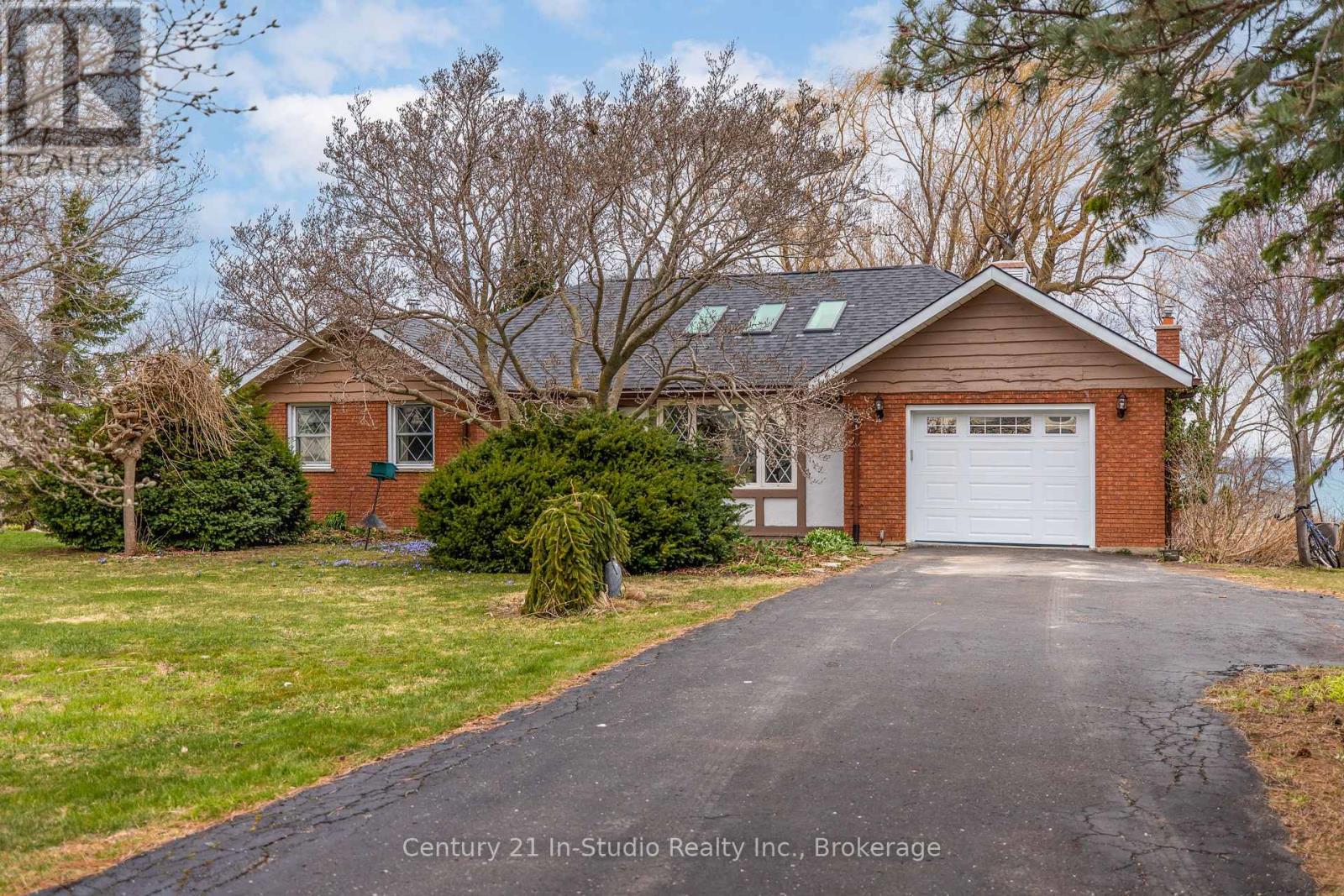 790 Lake Range Dr, Huron-Kinloss, ON N2Z 0B3