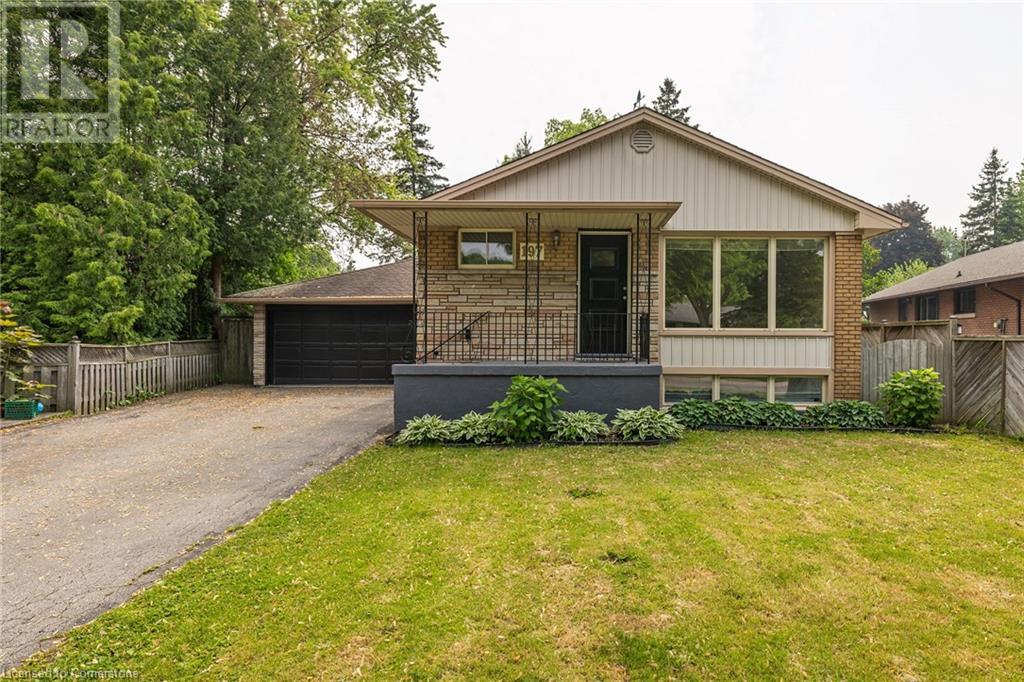 197 Columbia Dr, Hamilton, ON L9C 3Y8
