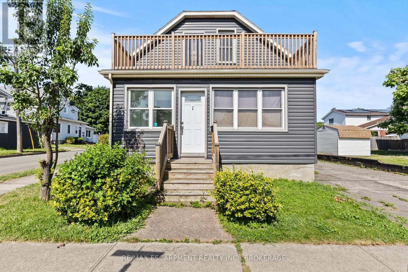 1 W Street N, Thorold, ON L2V 2G7
