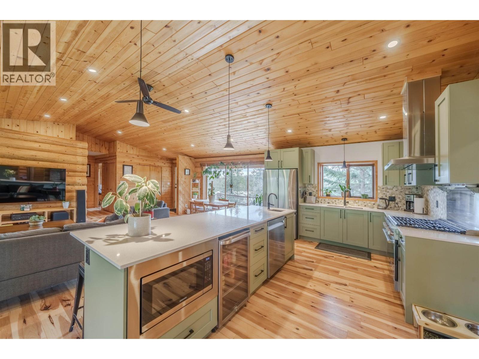 5172 Kallum Drive, 108 Mile Ranch, BC V0K 2Z0