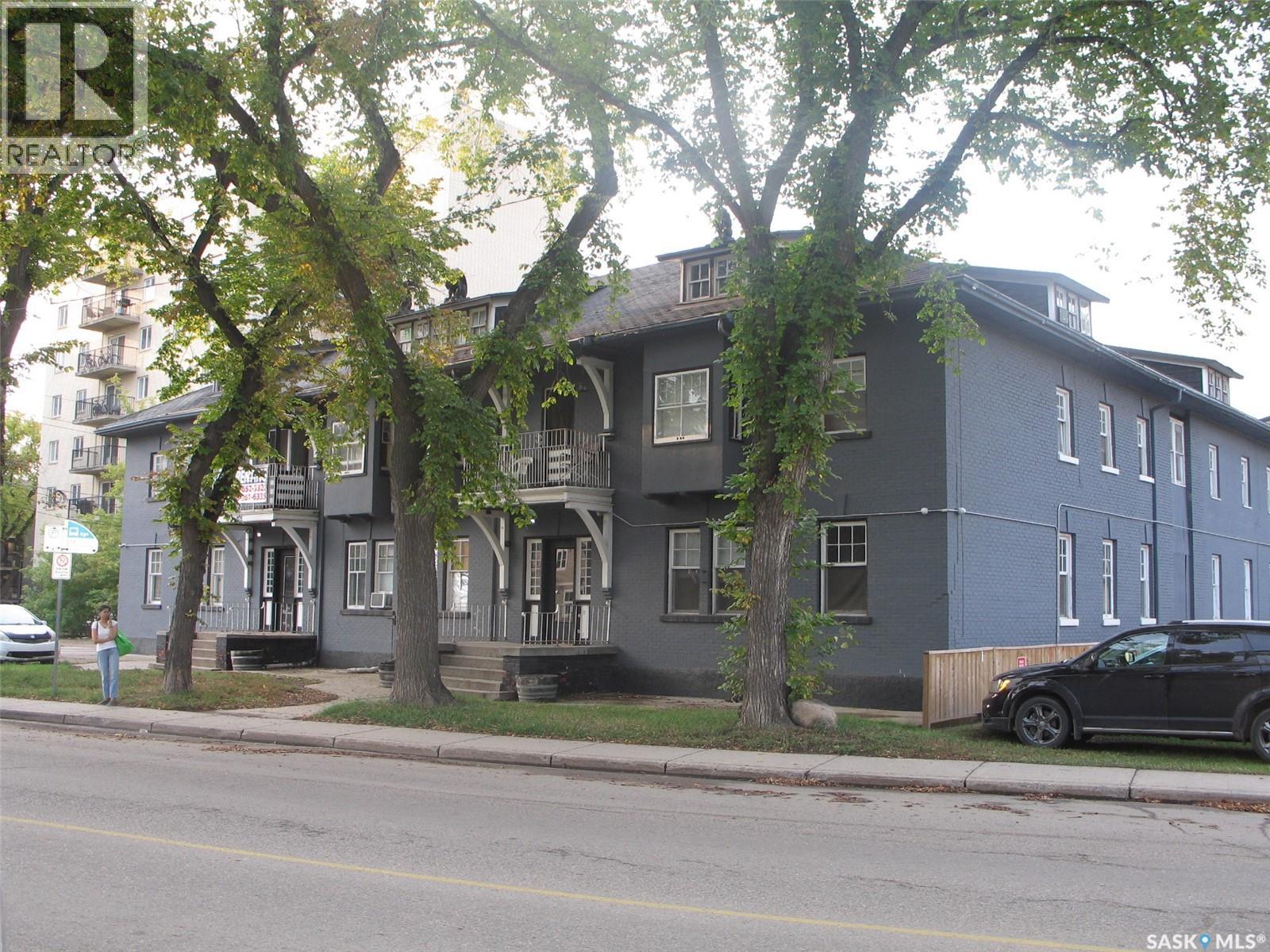 305 Queen St, Saskatoon, SK S7K 0M1