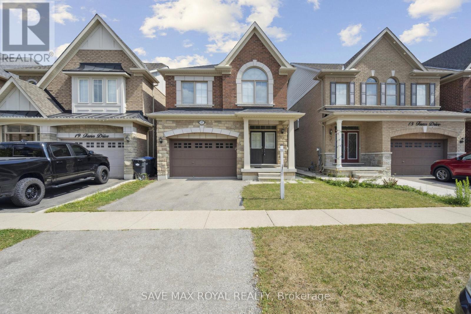 17 Fann Dr, Brampton, ON L7A 4L4