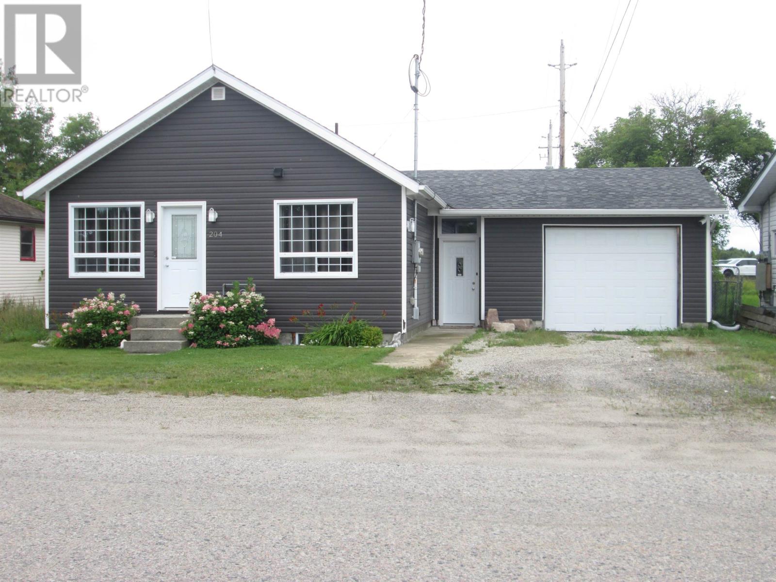 204 West St, Ignace, ON P0T 1T0