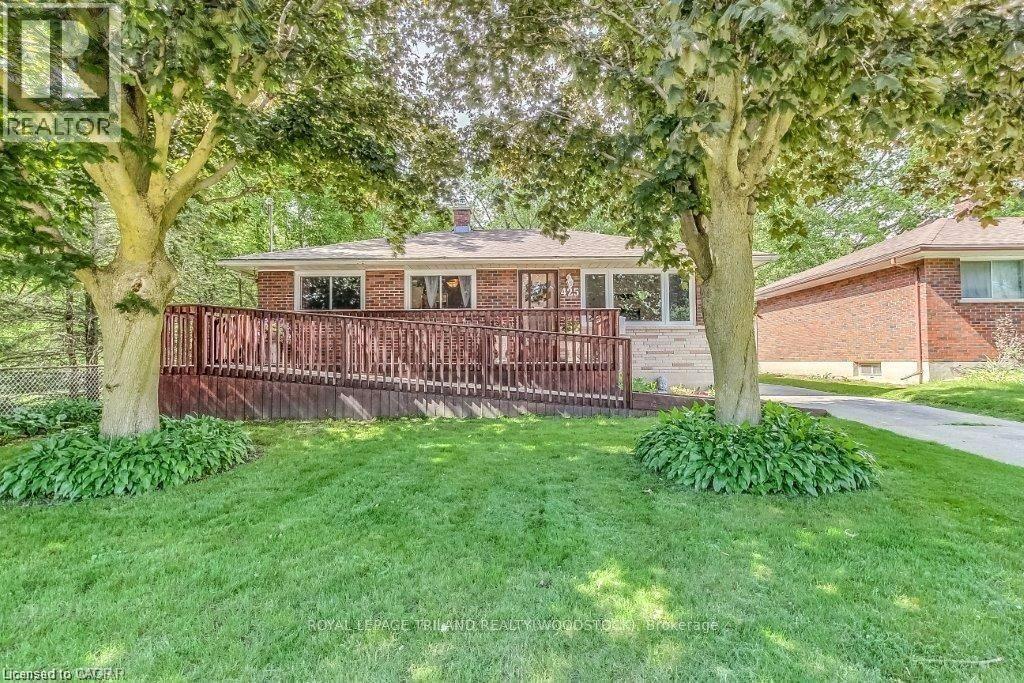 425 Henry St, Woodstock, ON N4S 1X2