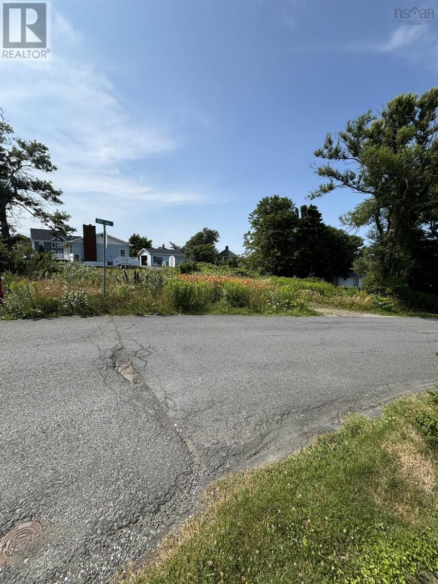 718 Main St, Glace Bay, NS B1A 4Y5