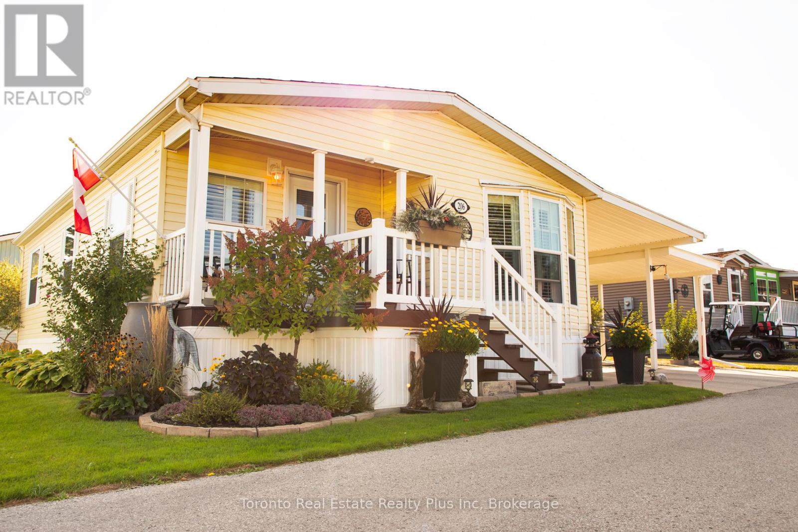 206 3033 Townline Rd, Fort Erie, ON L0S 1S1