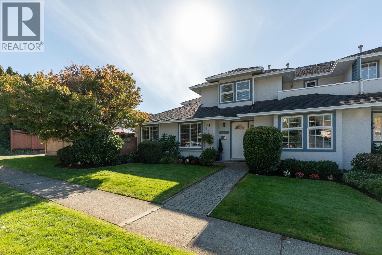 1652 Mahon Avenue Unit 3, North Vancouver, BC V7M 2S8