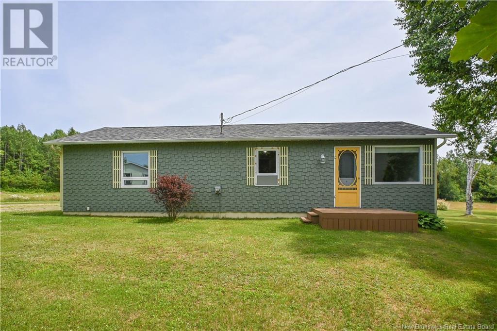 5 Des Buissons Ln, Bertrand, NB E1W 0E2
