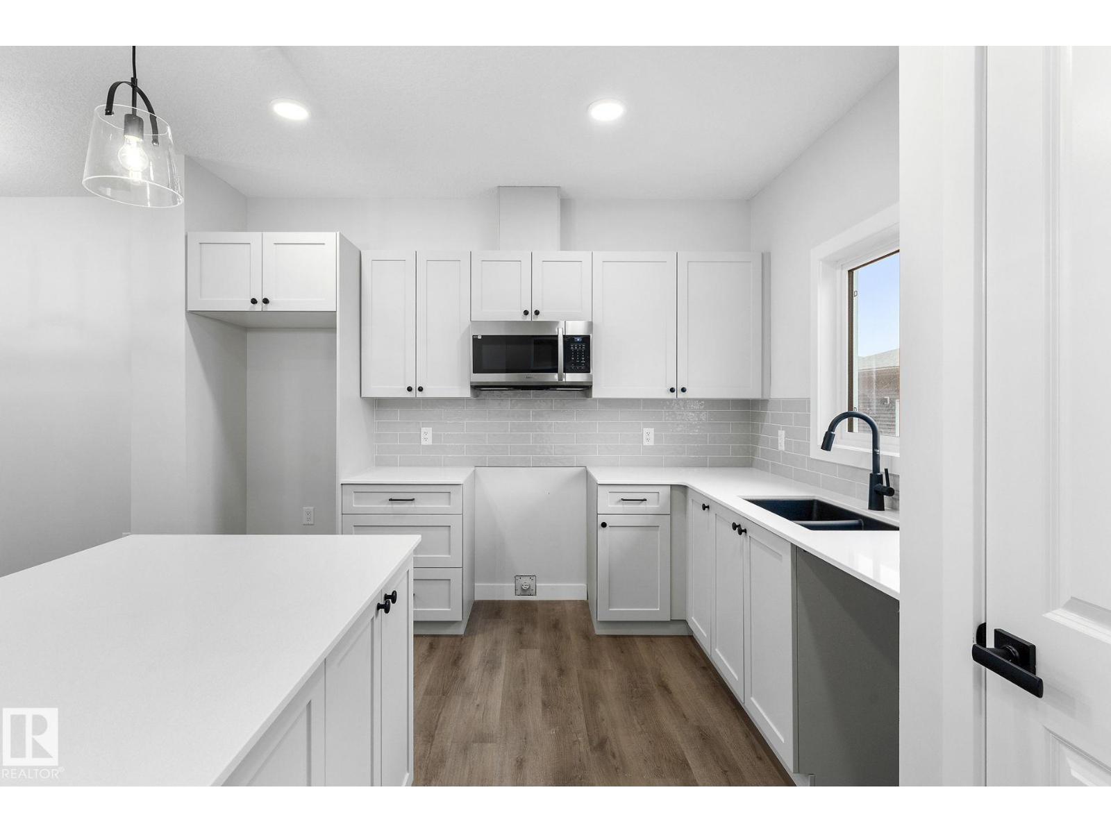 11 Sereno Ln, Fort Saskatchewan, AB T8L 0Z9