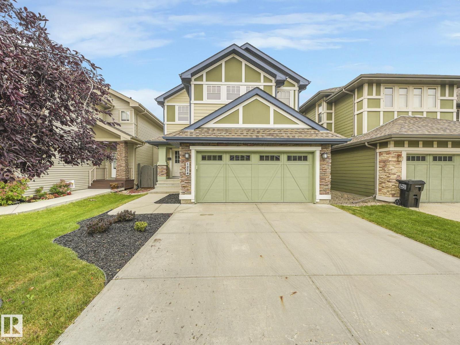 1214 Ainslie Way SW, Edmonton, AB T6W 0H7