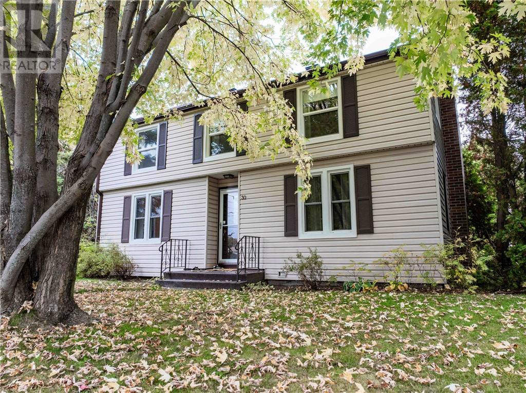 30 Lincoln Cres, Capreol, ON P0M 1H0