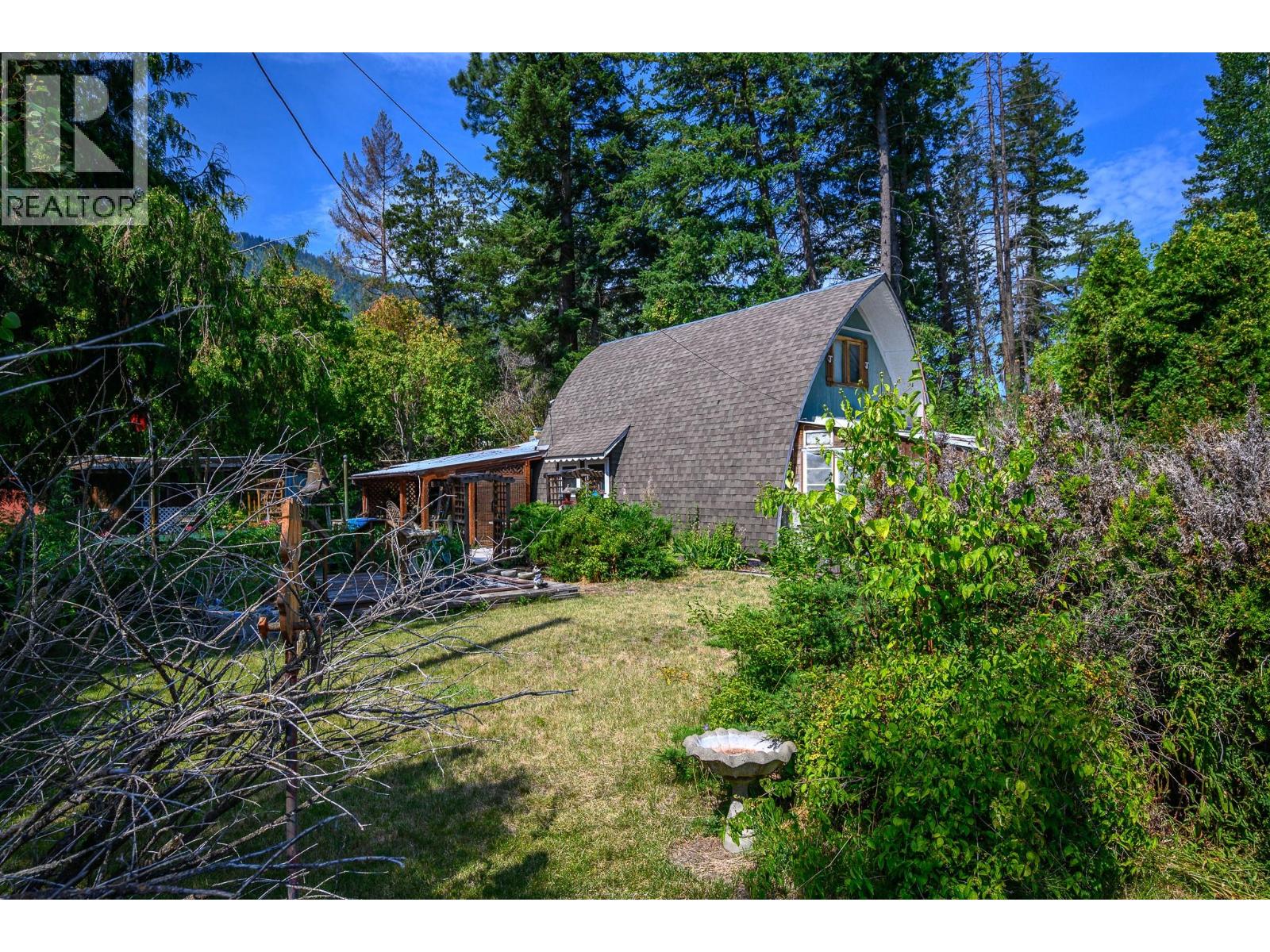 3508 Shaw Rd, Falkland, BC V0E 1W1