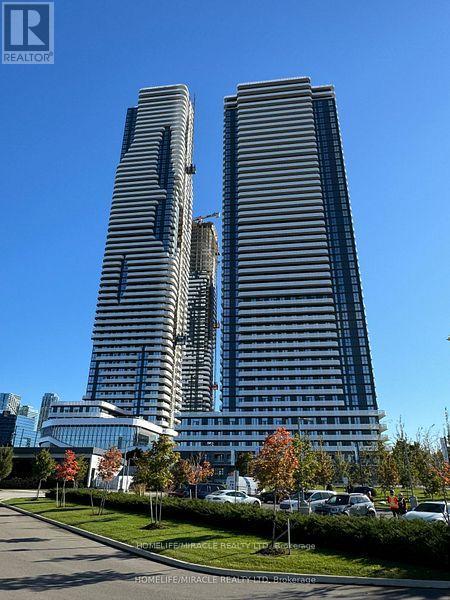 316 195 Commerce St, Vaughan Vaughan Corporate Centre, ON L4K 5Z7
