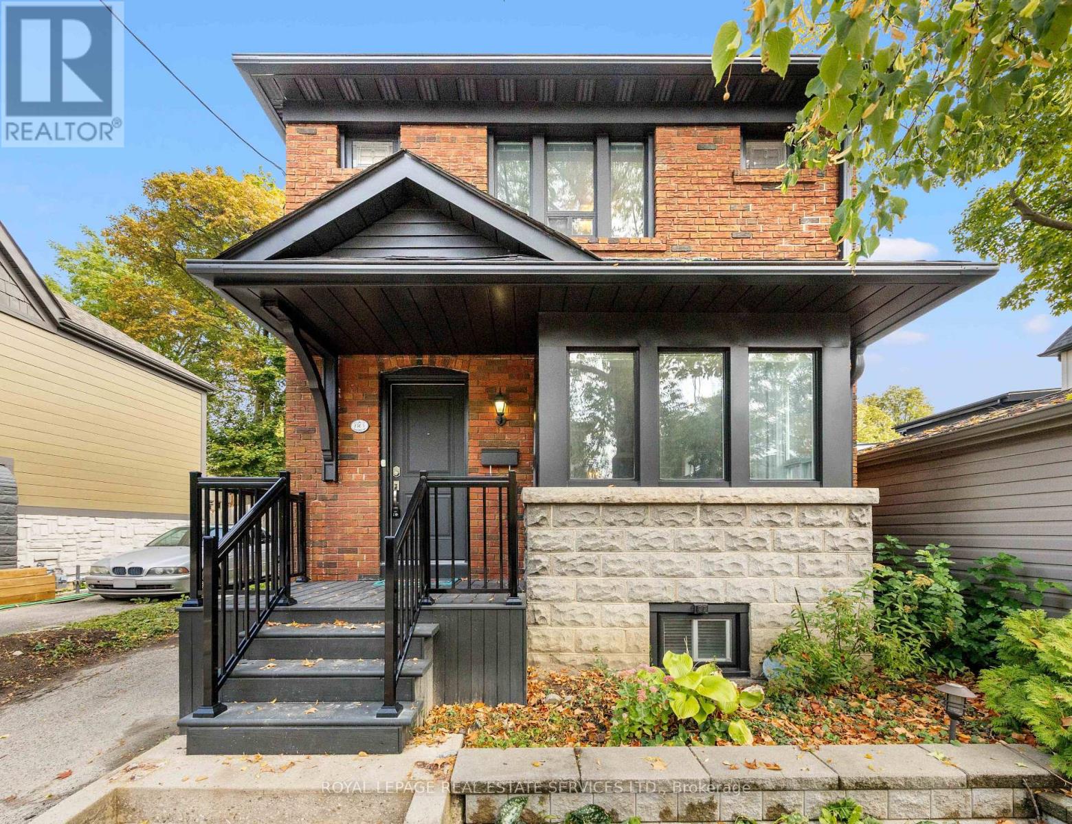 1565 Mount Pleasant Rd, Toronto, ON M4N 2V4