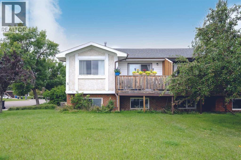 3 Mt Royal Pl W, Lethbridge, AB T1K 4M9