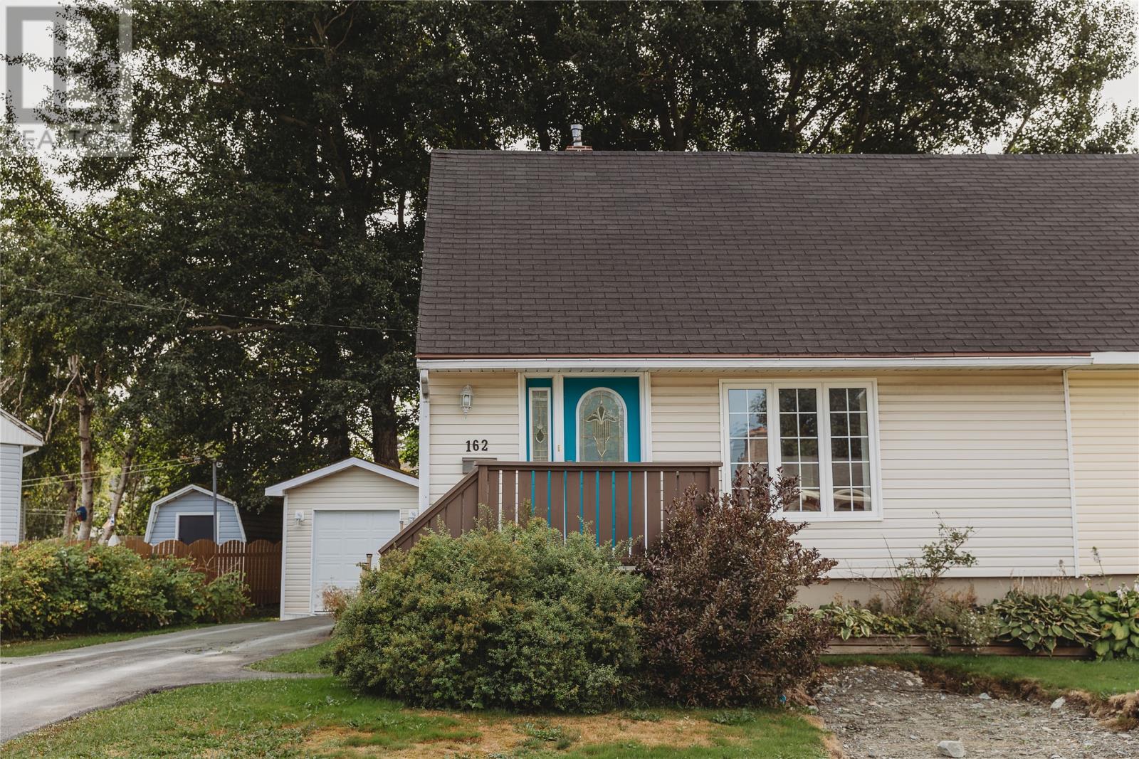162 Sullivan St, Gander, NL A1V 1S5