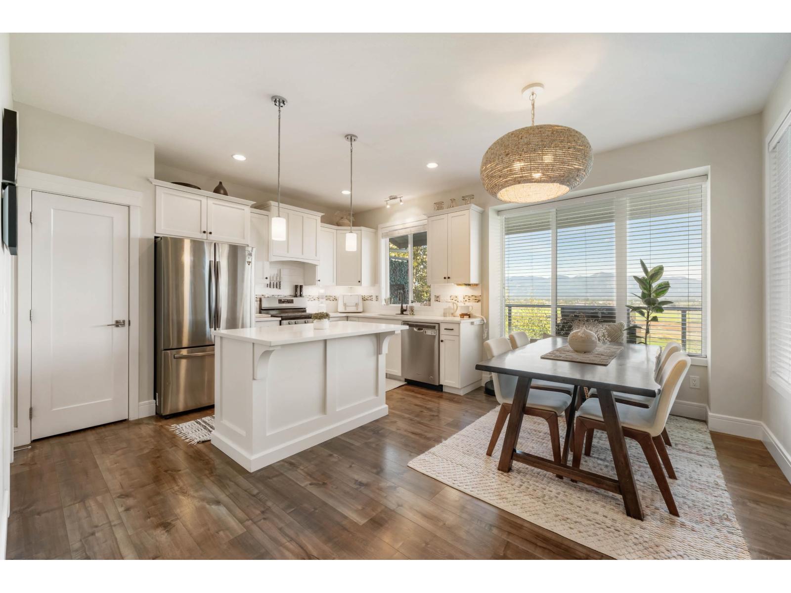 50634 Ledgestone Placeeastern Hillsides Unit 10, Chilliwack, BC V2P 0E7