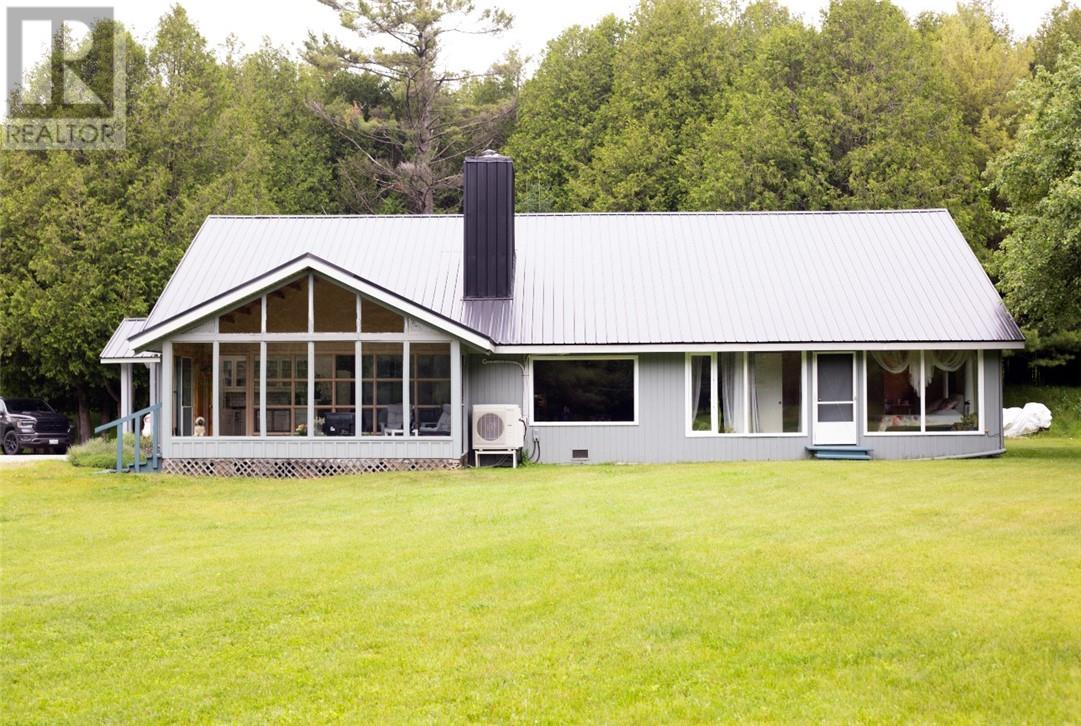 1 Wright St S, Gore Bay, ON P0P 1H0