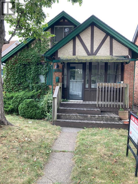 2216 Church St, Windsor, ON N8X 1V9