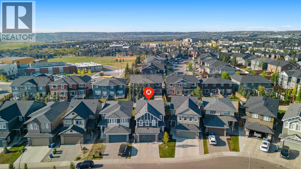 231 Evansglen Cir NW, Calgary, AB T3P 0W7