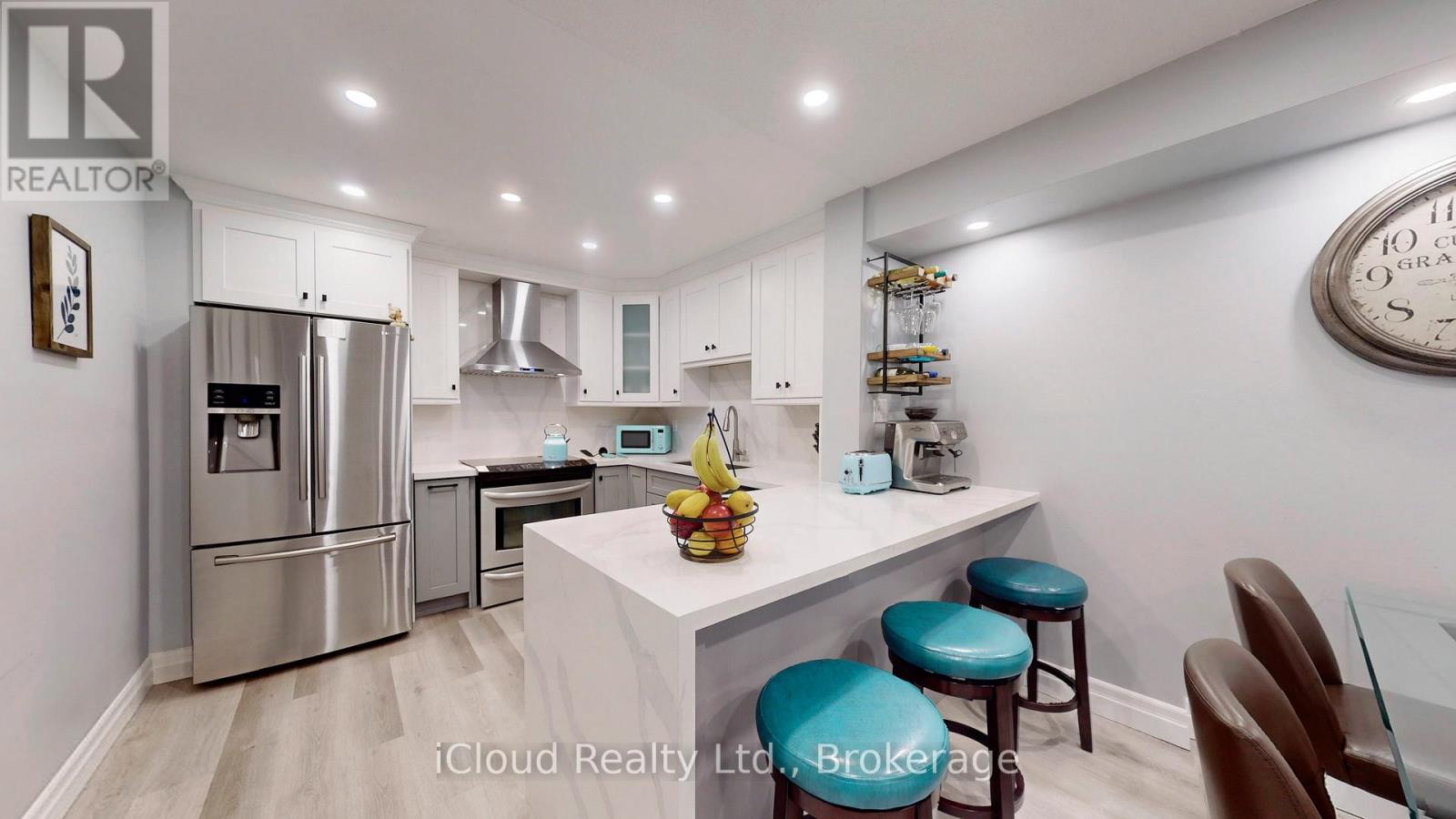 131 Milestone Cres, Aurora, ON L4G 3M2