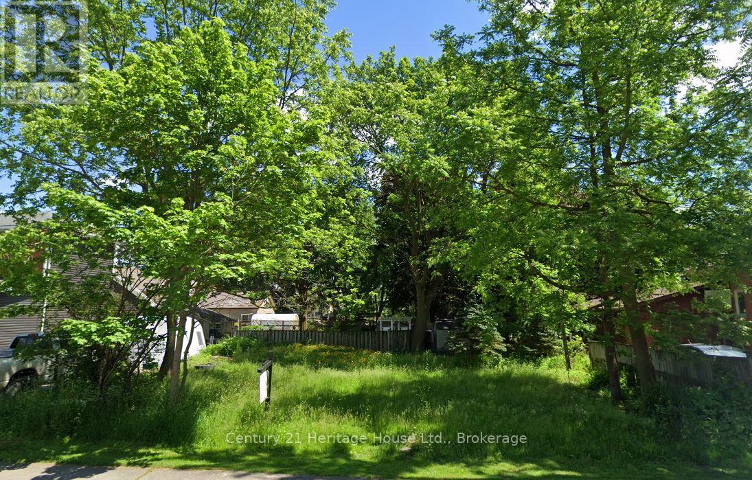 240 Cumberland St, Minto, ON N0G 2P0