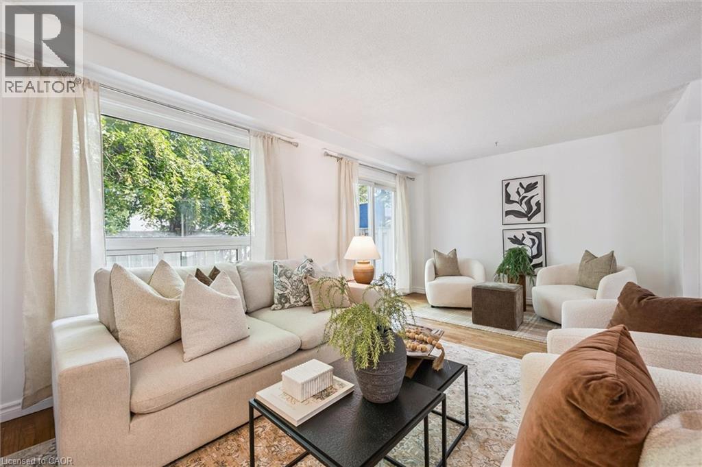 32 Mowat Boulevard Unit 52, Kitchener, ON N2E 1X4