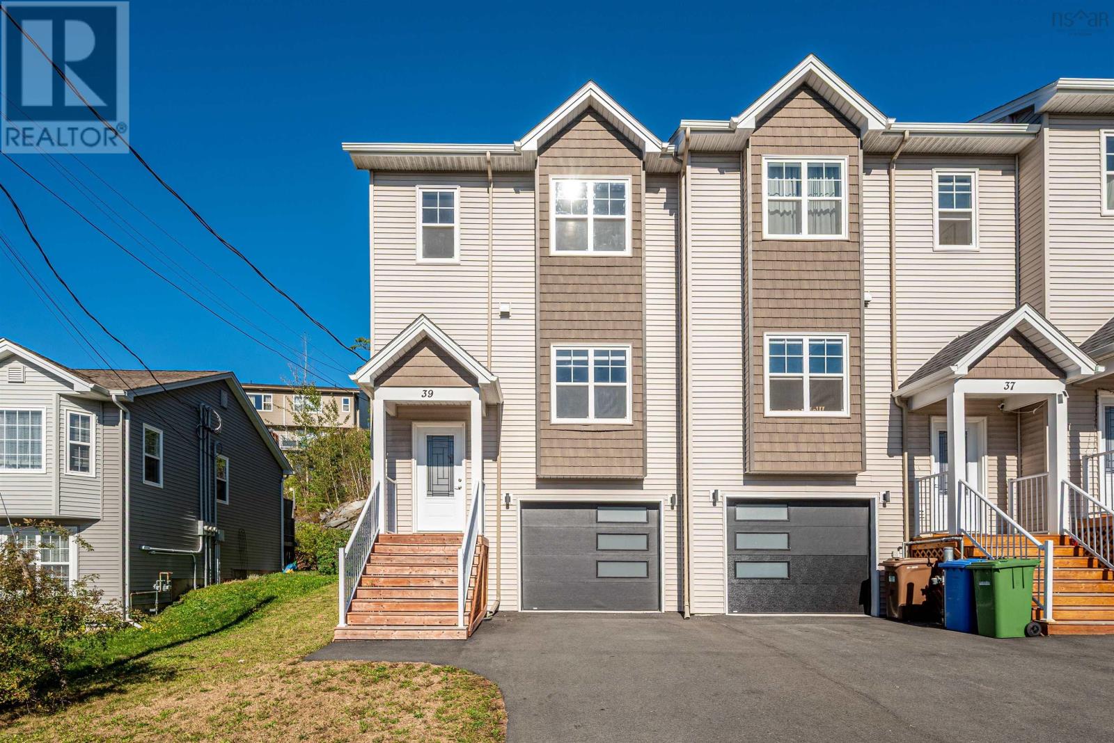 39 Nadia Dr, Halifax, NS B3A 0B1