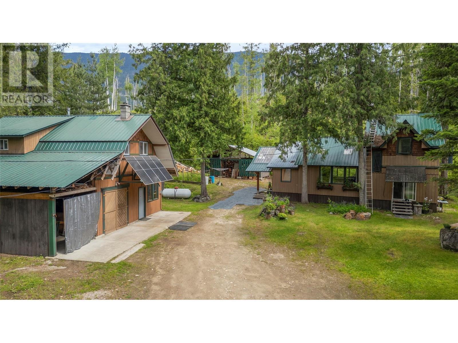 1598 Quast Rd, Seymour Arm, BC V0E 2V2