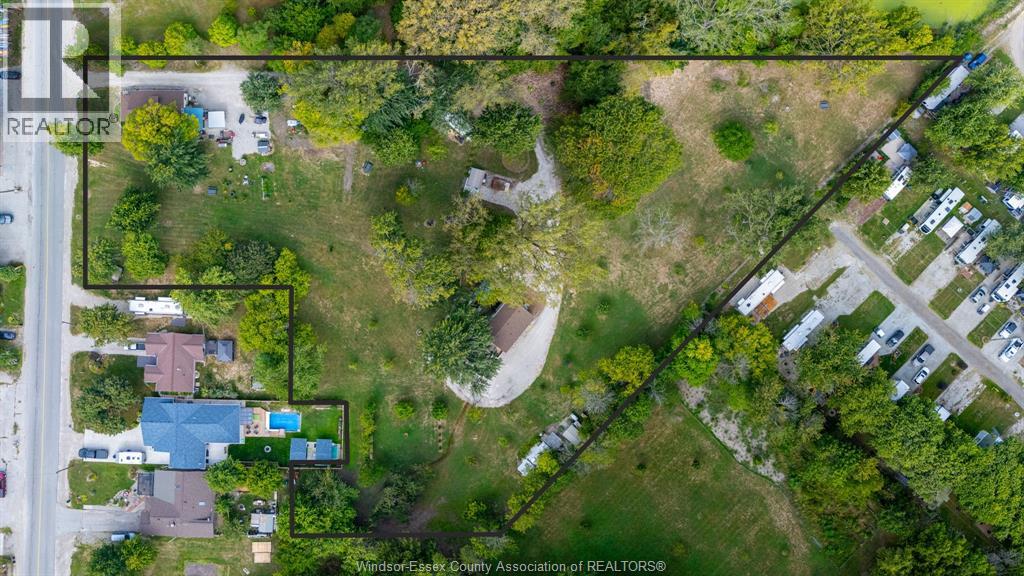 633 Point Pelee Dr, Leamington, ON N8H 3V4