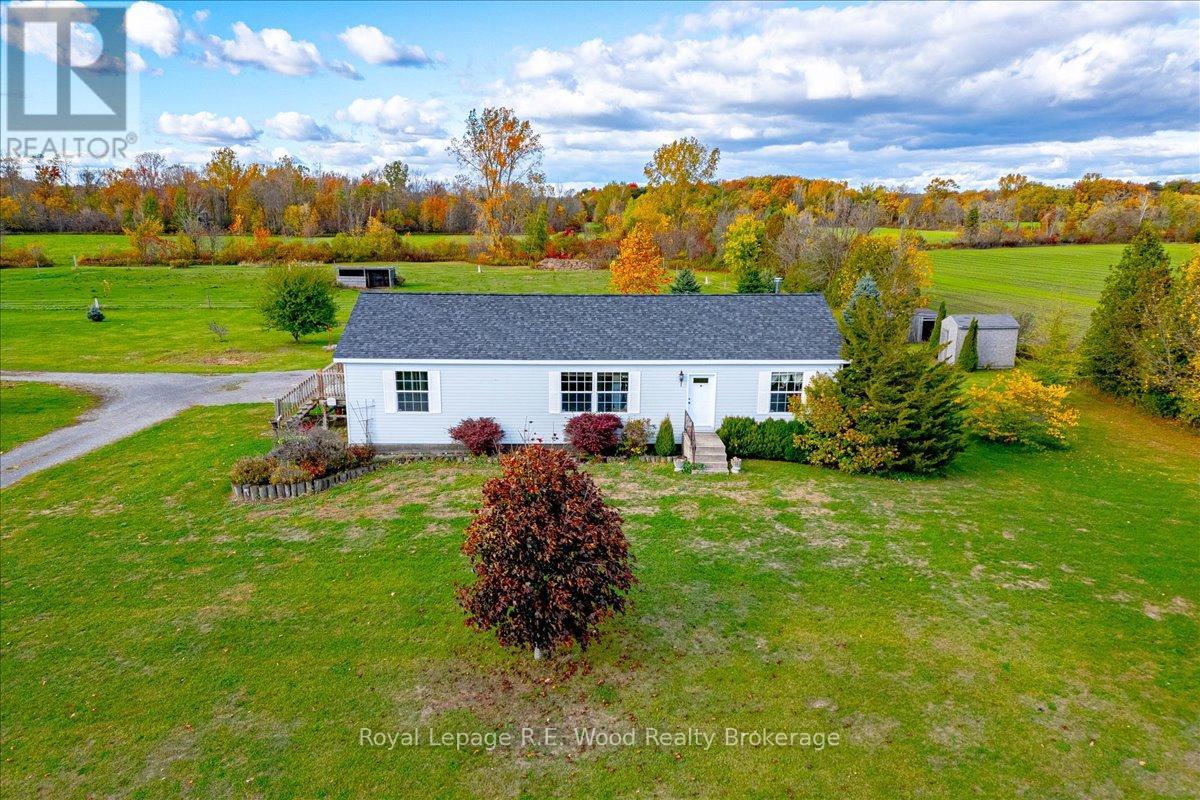 1319 Windham Centre Rd, Norfolk, ON N0E 2A0