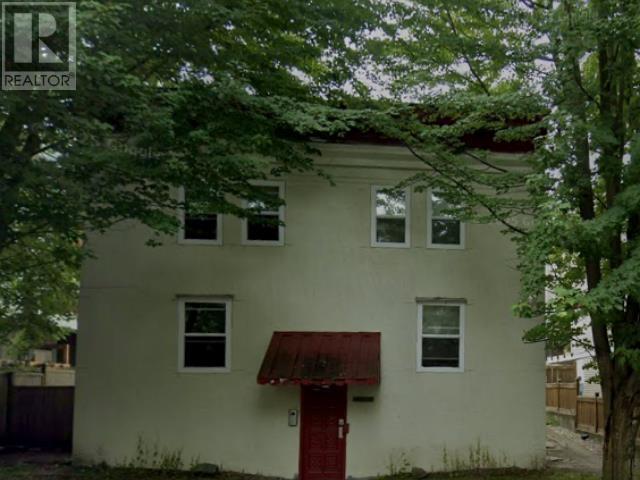 2026 Franklin St, Vancouver, BC V5L 1R3