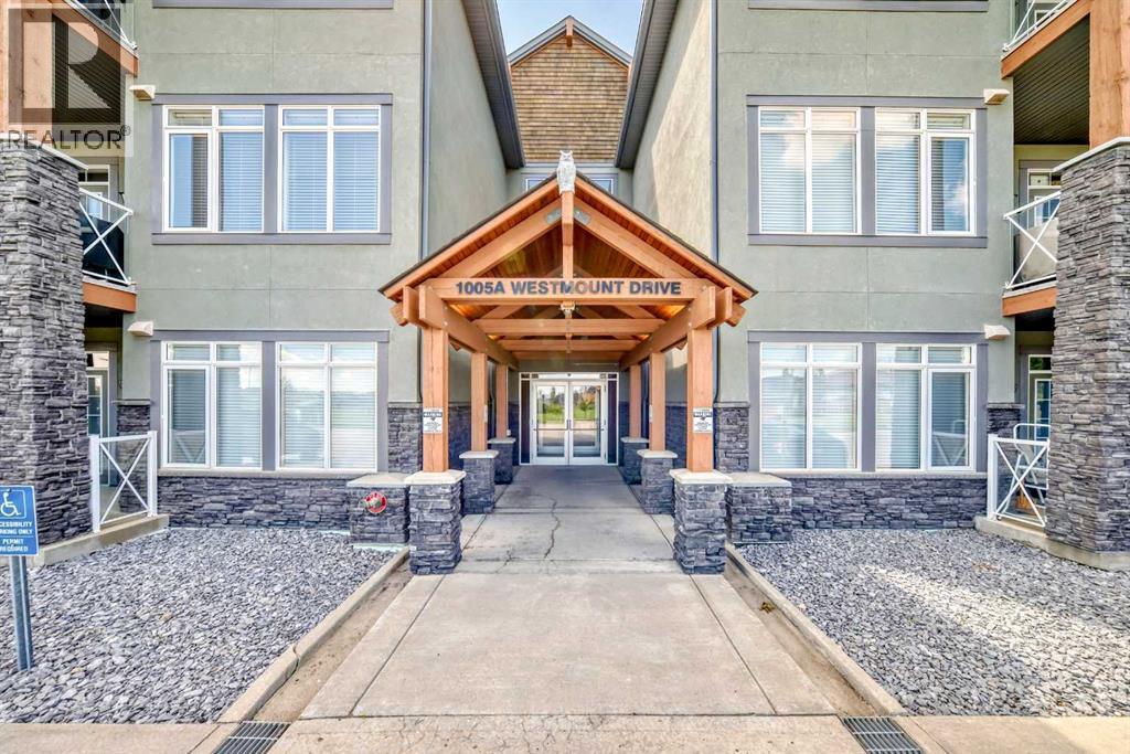 1005 Westmount Drive Unit 210 #a, Strathmore, AB T1P 0C3