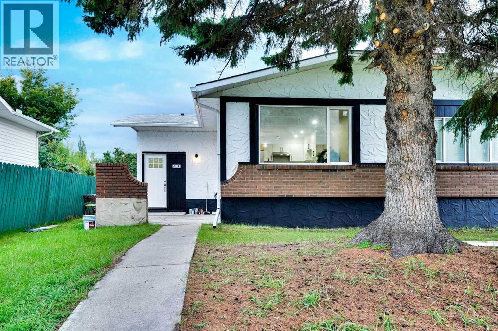 903 Queensland Dr SE #b, Calgary, AB T2J 5E5