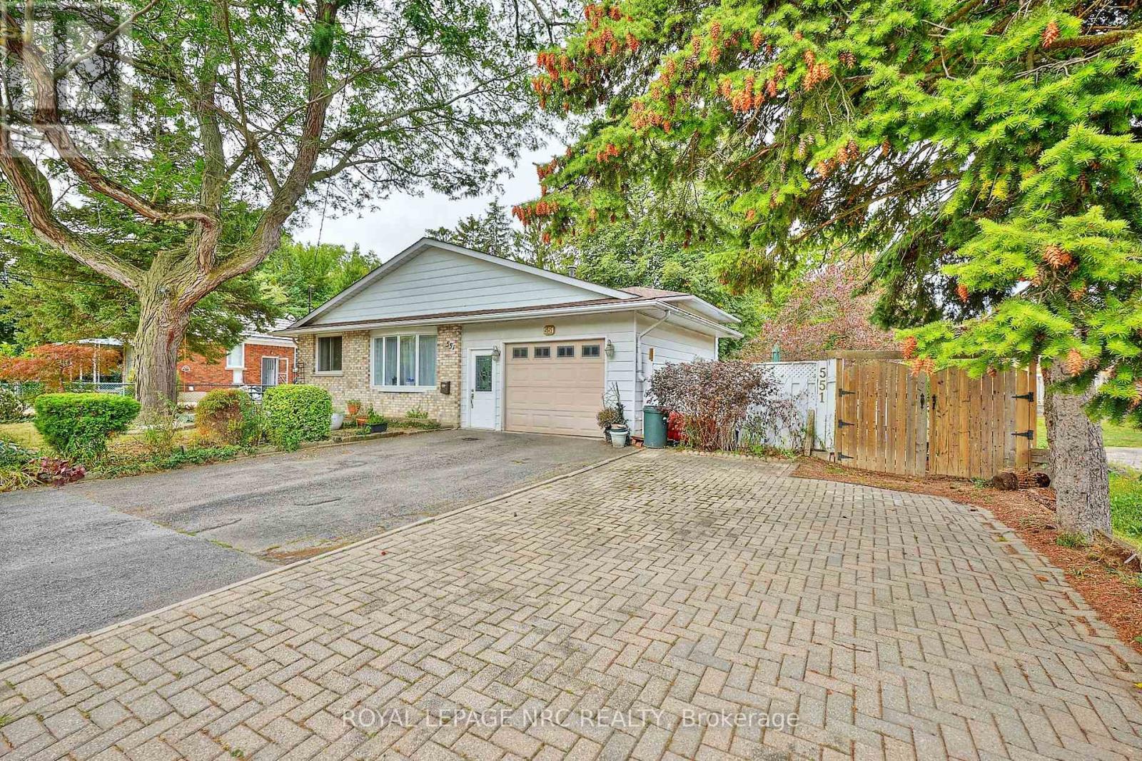 551 Geneva St, St. Catharines, ON L2N 2J1